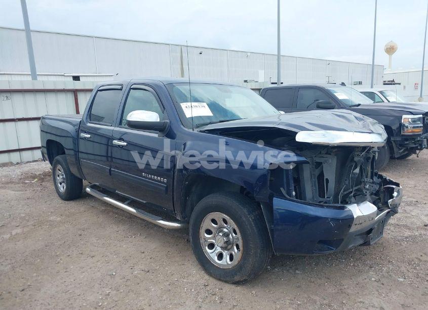 2011 Chevrolet Silverado 1500 LT (VIN 3GCPCSEA3BG134616) main photo