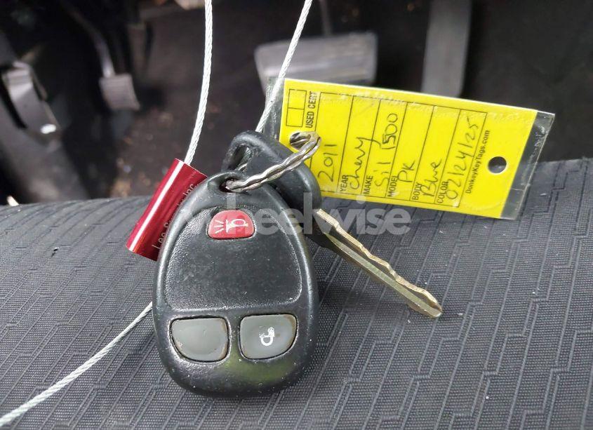 Photo 11 of 2011 Chevrolet Silverado 1500 LT (VIN 3GCPCSEA3BG134616)