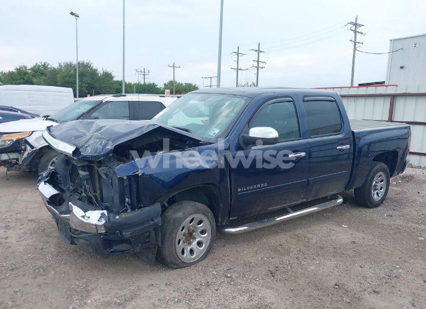 Photo 2 of 2011 Chevrolet Silverado 1500 LT (VIN 3GCPCSEA3BG134616)