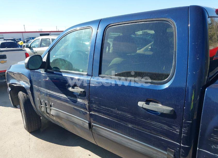 Photo 14 of 2011 Chevrolet Silverado 1500 LT (VIN 3GCPCSEA3BG136771)