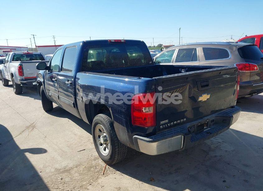 Photo 3 of 2011 Chevrolet Silverado 1500 LT (VIN 3GCPCSEA3BG136771)