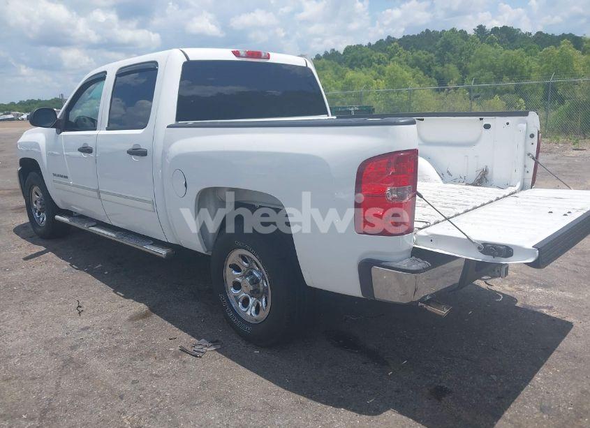 Photo 3 of 2013 Chevrolet Silverado 1500 LT (VIN 3GCPCSEA7DG229800)