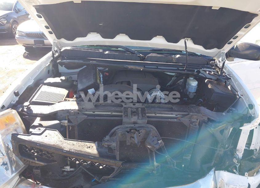 Photo 10 of 2011 Chevrolet Silverado 1500 LT (VIN 3GCPCSEA9BG135463)