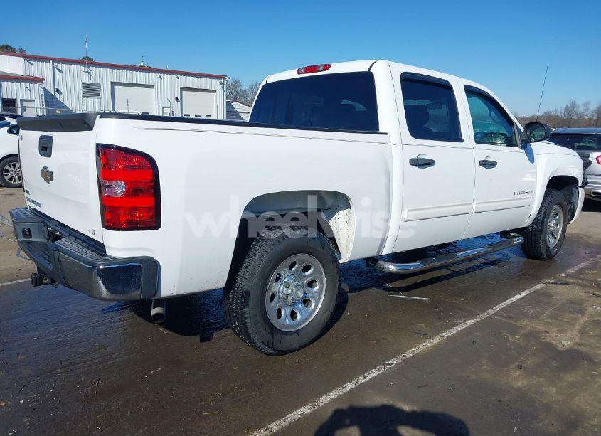 Photo 4 of 2011 Chevrolet Silverado 1500 LT (VIN 3GCPCSEA9BG135463)