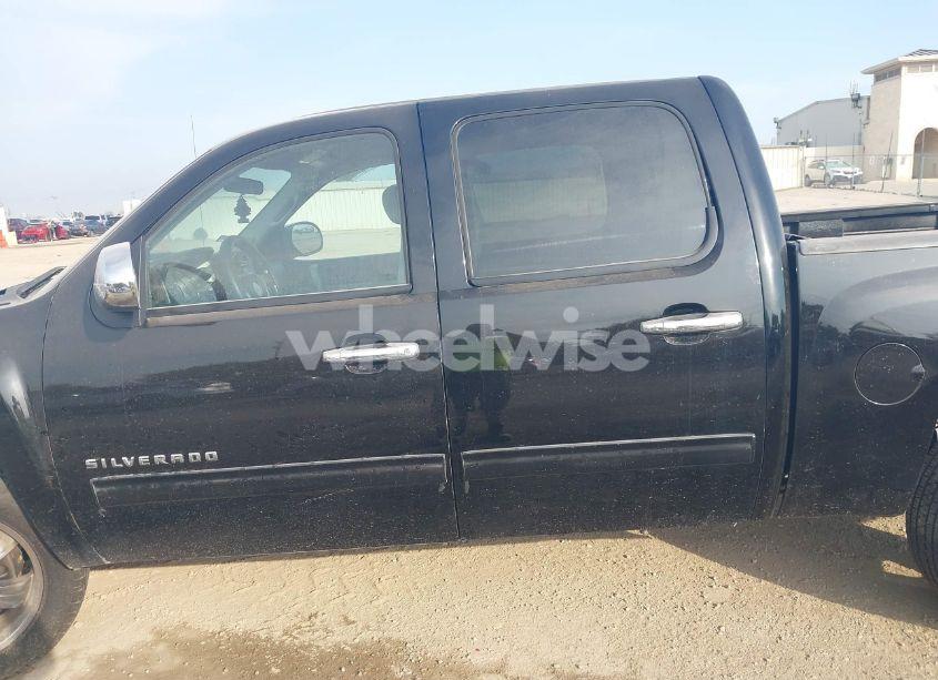 Photo 14 of 2011 Chevrolet Silverado 1500 LT (VIN 3GCPCSEAXBG115254)