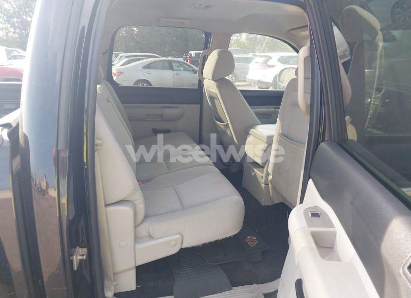 Photo 8 of 2011 Chevrolet Silverado 1500 LT (VIN 3GCPCSEAXBG115254)