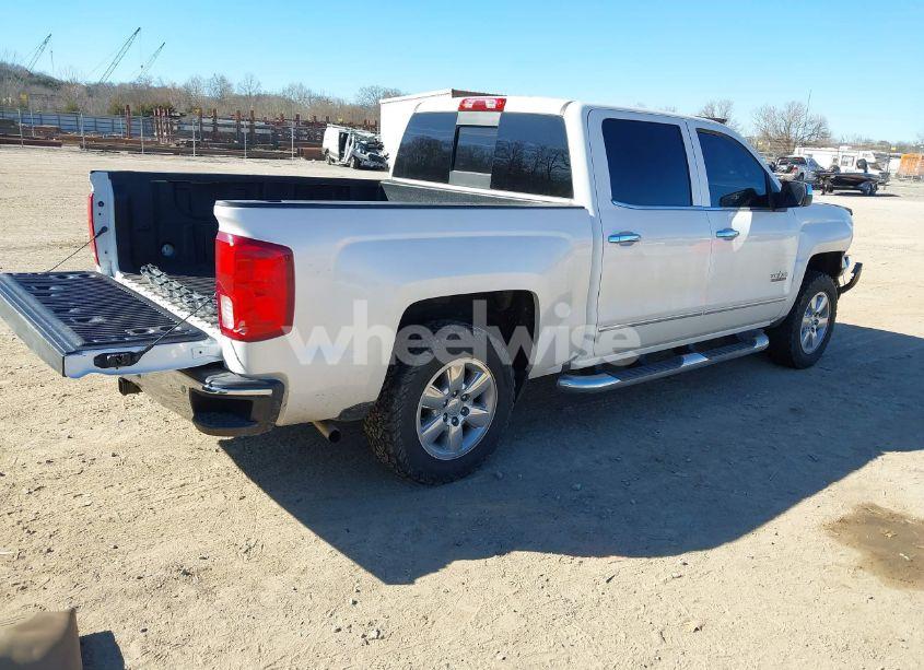 Photo 4 of 2017 Chevrolet Silverado 1500 1LZ (VIN 3GCPCSEC0HG112177)