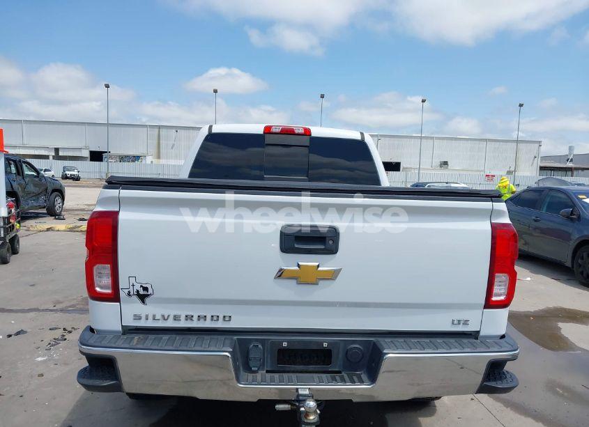 Photo 16 of 2018 Chevrolet Silverado 1500 1LZ (VIN 3GCPCSEC0JG397548)