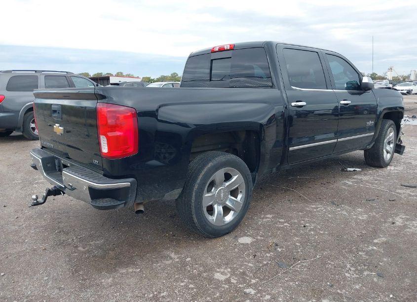 Photo 4 of 2017 Chevrolet Silverado 1500 1LZ (VIN 3GCPCSEC2HG485544)