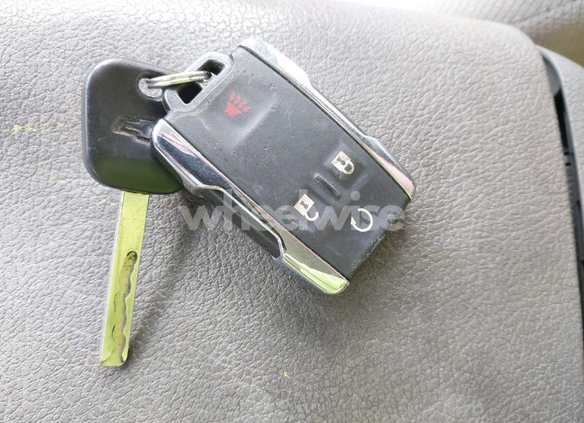 Photo 11 of 2018 Chevrolet Silverado 1500 1LZ (VIN 3GCPCSEC3JG630340)