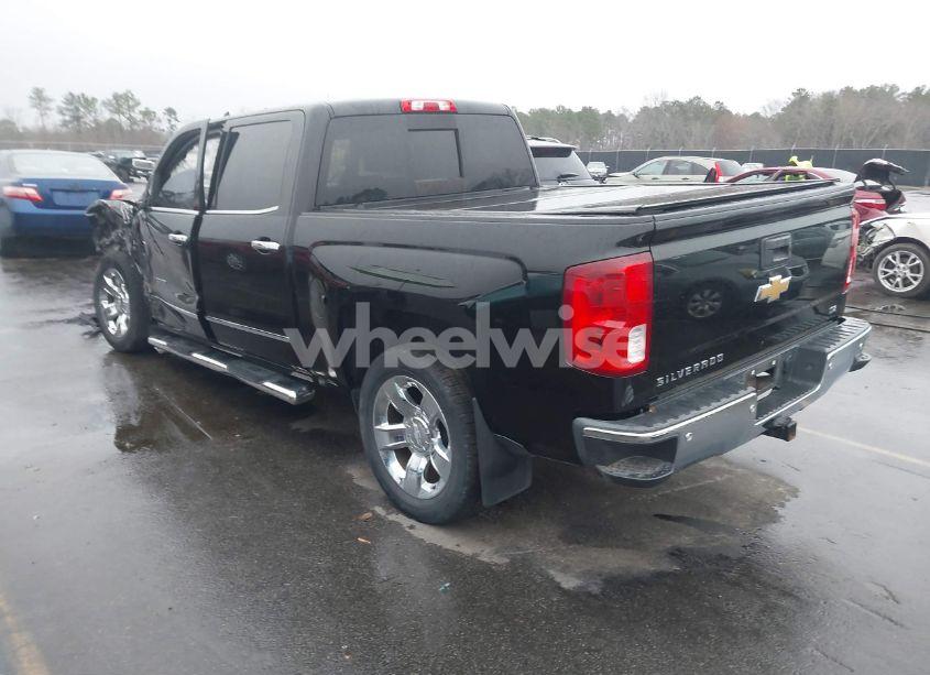 Photo 3 of 2018 Chevrolet Silverado 1500 1LZ (VIN 3GCPCSEC3JG630340)