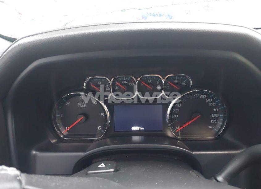 Photo 7 of 2018 Chevrolet Silverado 1500 1LZ (VIN 3GCPCSEC3JG630340)