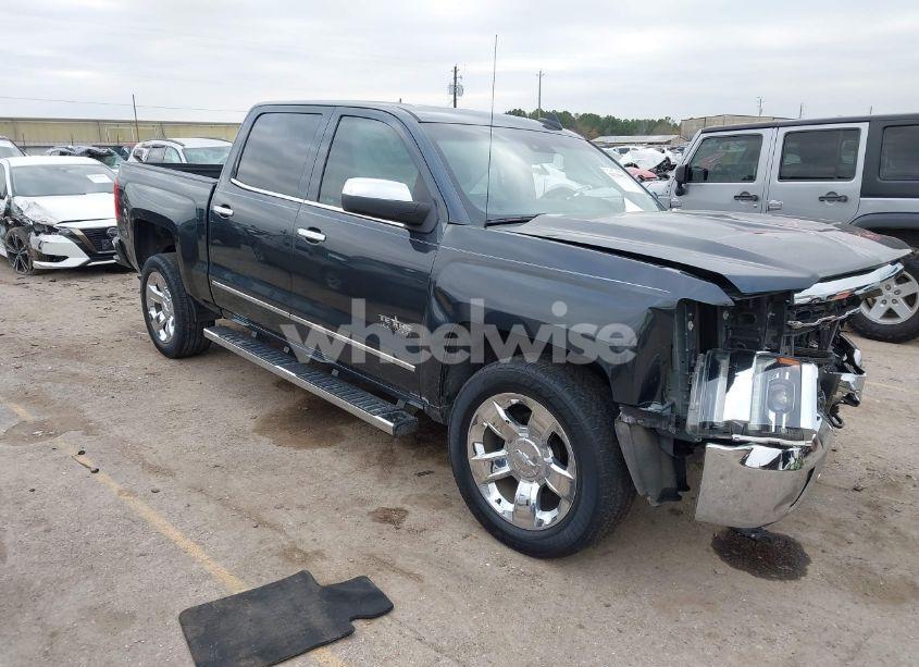2018 Chevrolet Silverado 1500 1LZ (VIN 3GCPCSEC4JG194405) main photo