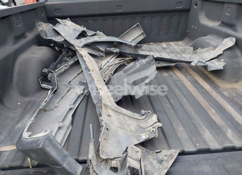 Photo 12 of 2018 Chevrolet Silverado 1500 1LZ (VIN 3GCPCSEC4JG194405)