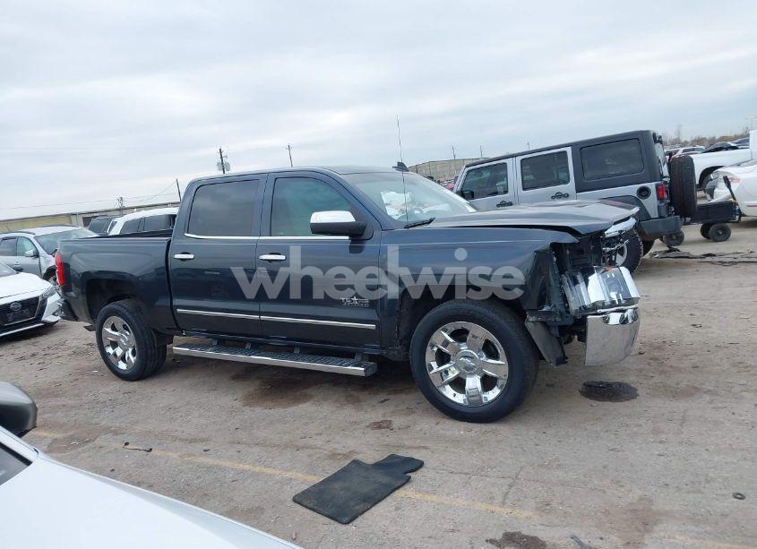 Photo 14 of 2018 Chevrolet Silverado 1500 1LZ (VIN 3GCPCSEC4JG194405)