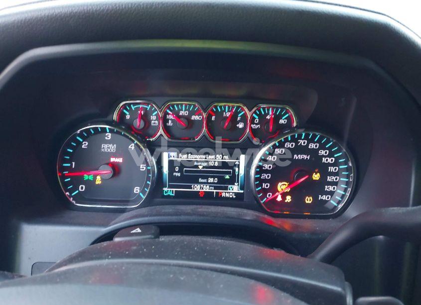 Photo 7 of 2018 Chevrolet Silverado 1500 1LZ (VIN 3GCPCSEC4JG643677)