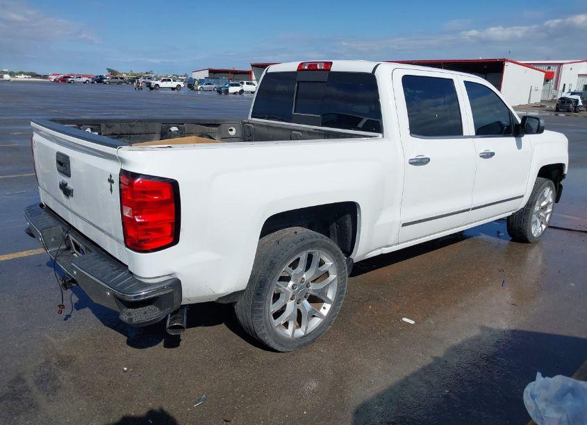 Photo 4 of 2015 Chevrolet Silverado 1500 1LZ (VIN 3GCPCSEC6FG497015)