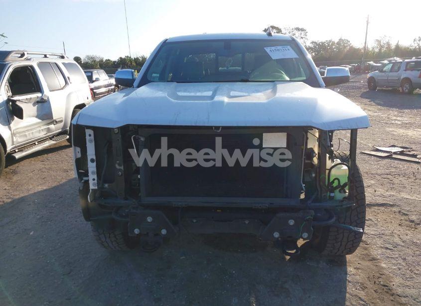 Photo 13 of 2018 Chevrolet Silverado 1500 1LZ (VIN 3GCPCSEC6JG340710)