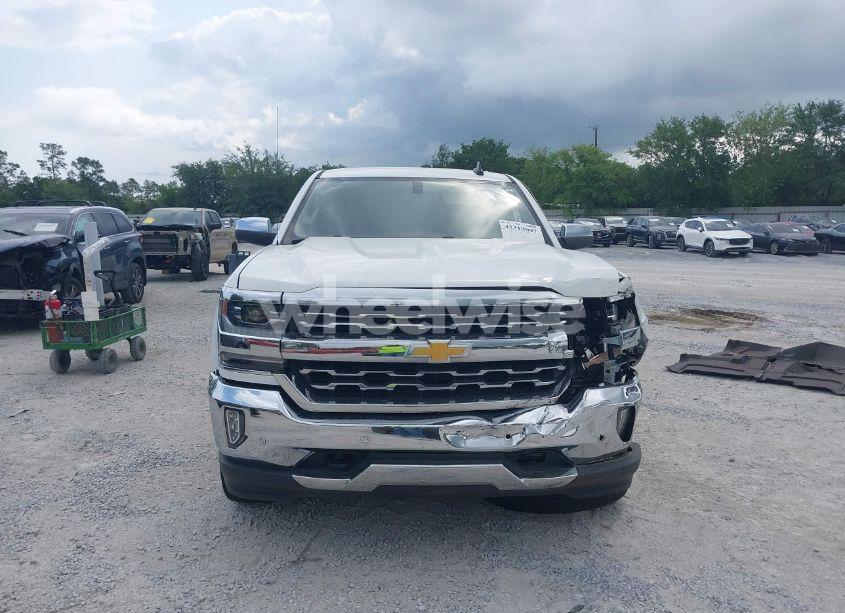 Photo 12 of 2018 Chevrolet Silverado 1500 1LZ (VIN 3GCPCSEC7JG226585)
