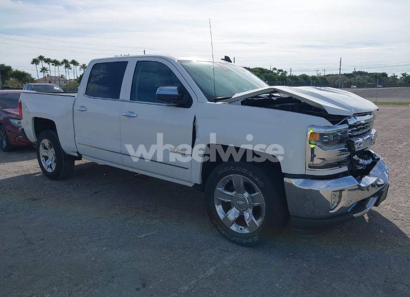 2018 Chevrolet Silverado 1500 1LZ (VIN 3GCPCSEC7JG381332) main photo