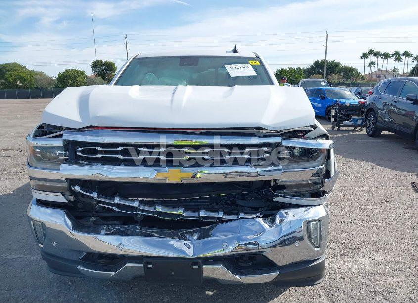 Photo 12 of 2018 Chevrolet Silverado 1500 1LZ (VIN 3GCPCSEC7JG381332)