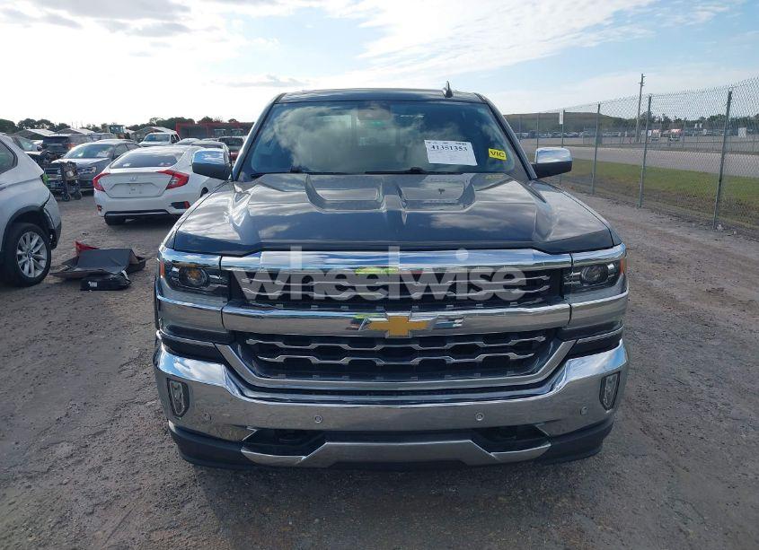 Photo 13 of 2018 Chevrolet Silverado 1500 1LZ (VIN 3GCPCSEC7JG395375)