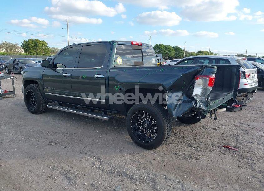 Photo 3 of 2018 Chevrolet Silverado 1500 1LZ (VIN 3GCPCSEC7JG395375)