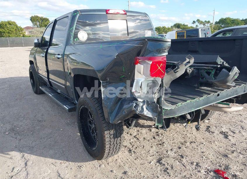Photo 6 of 2018 Chevrolet Silverado 1500 1LZ (VIN 3GCPCSEC7JG395375)