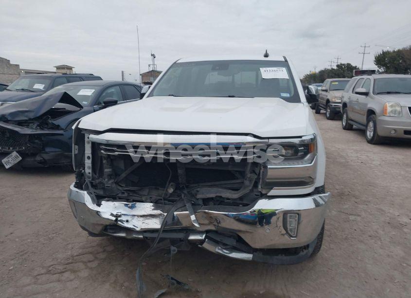 Photo 12 of 2018 Chevrolet Silverado 1500 1LZ (VIN 3GCPCSEC8JG616403)