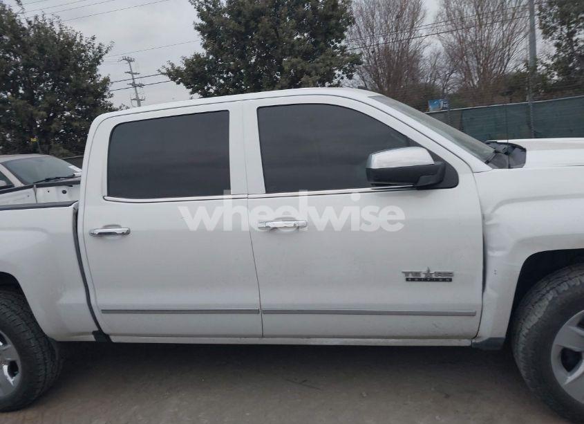 Photo 13 of 2018 Chevrolet Silverado 1500 1LZ (VIN 3GCPCSEC8JG616403)