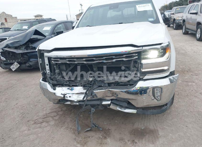 Photo 6 of 2018 Chevrolet Silverado 1500 1LZ (VIN 3GCPCSEC8JG616403)