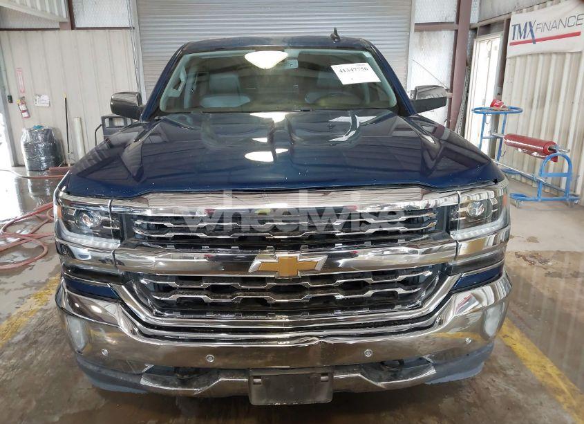 Photo 13 of 2018 Chevrolet Silverado 1500 1LZ (VIN 3GCPCSEC9JG133342)