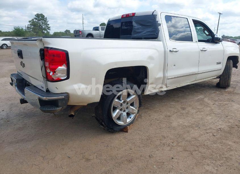 Photo 4 of 2015 Chevrolet Silverado 1500 1LZ (VIN 3GCPCSECXFG305644)
