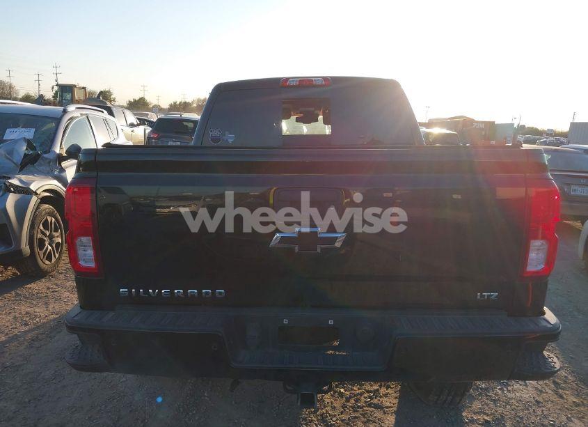 Photo 16 of 2018 Chevrolet Silverado 1500 1LZ (VIN 3GCPCSECXJG103363)