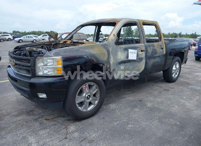 Photo 2 of 2013 Chevrolet Silverado 1500 LTZ (VIN 3GCPCTE04DG144894)