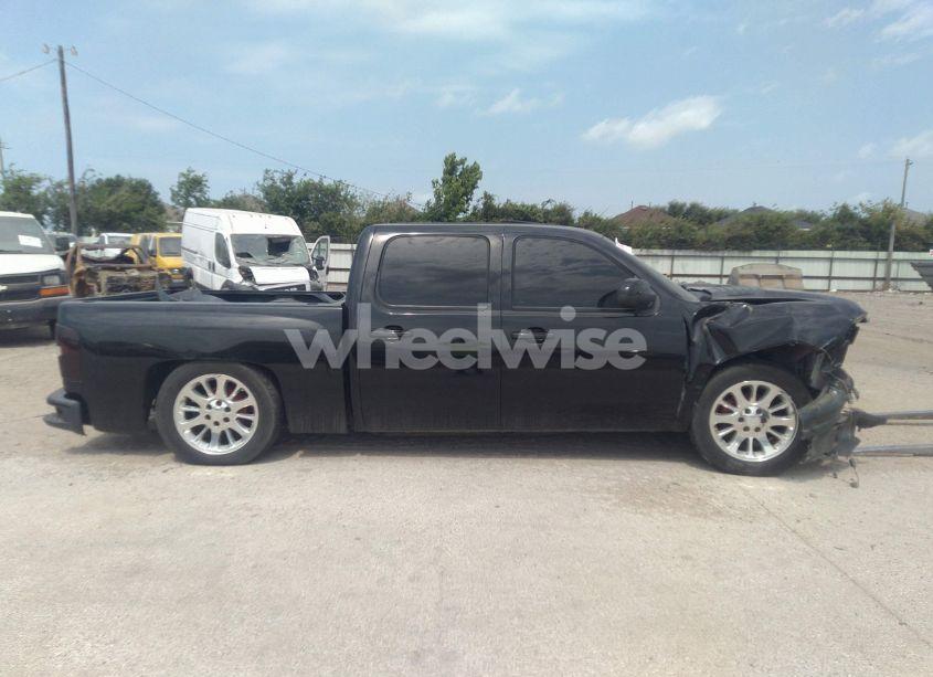 Photo 13 of 2011 Chevrolet Silverado 1500 LTZ (VIN 3GCPCTE07BG381599)