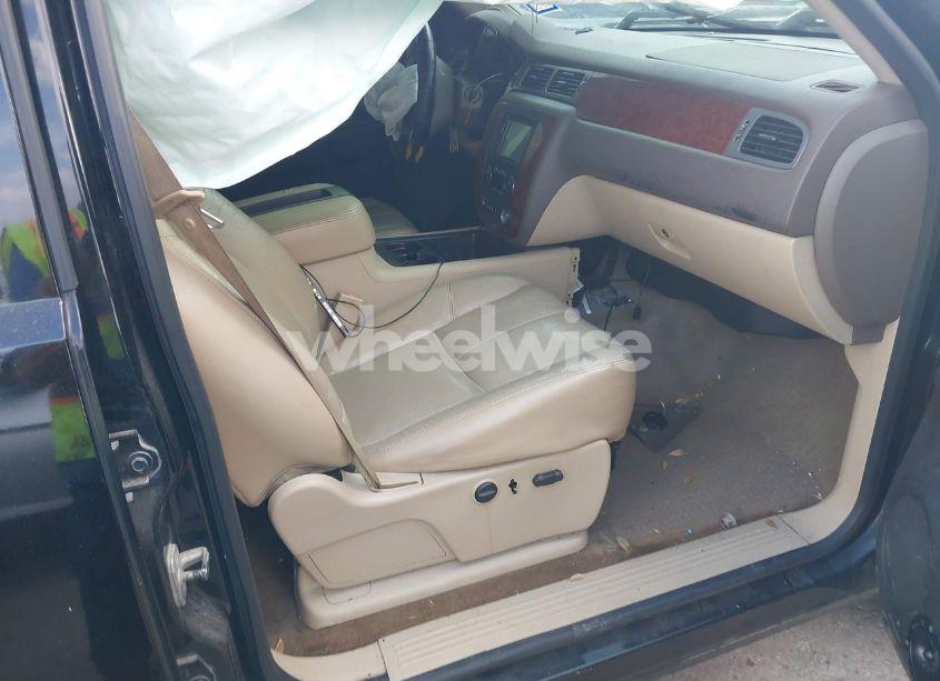 Photo 5 of 2011 Chevrolet Silverado 1500 LTZ (VIN 3GCPCTE07BG381599)