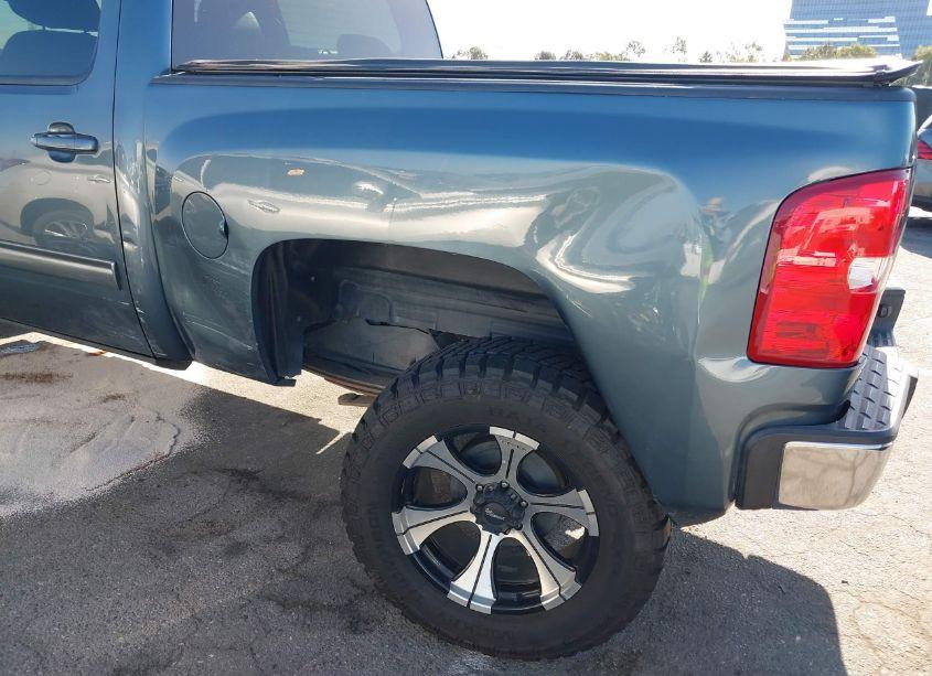 Photo 6 of 2011 Chevrolet Silverado 1500 LTZ (VIN 3GCPCTE07BG406582)