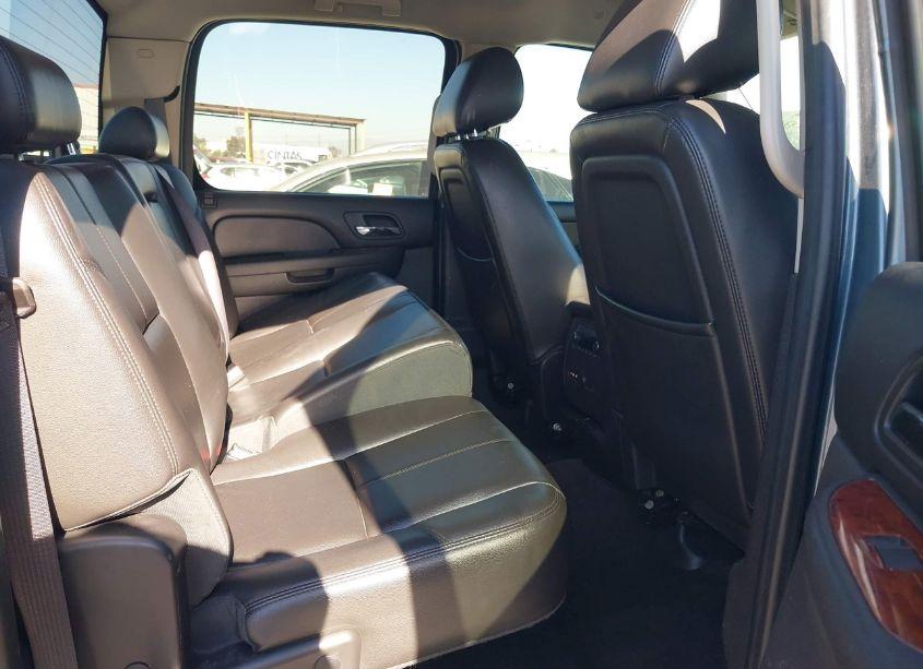 Photo 8 of 2011 Chevrolet Silverado 1500 LTZ (VIN 3GCPCTE07BG406582)