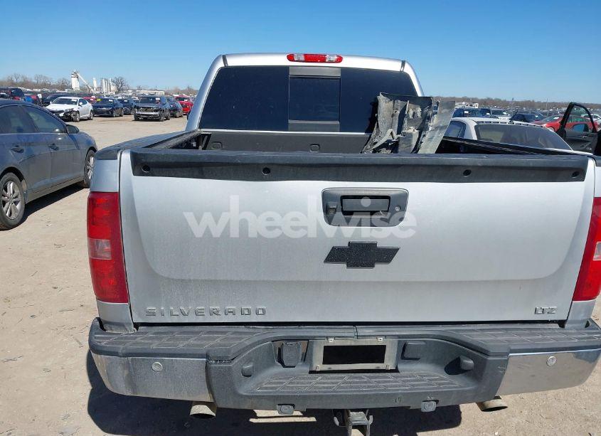 Photo 17 of 2013 Chevrolet Silverado 1500 LTZ (VIN 3GCPCTE07DG340800)