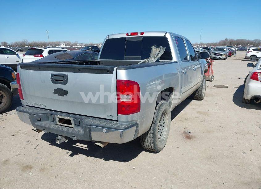 Photo 4 of 2013 Chevrolet Silverado 1500 LTZ (VIN 3GCPCTE07DG340800)