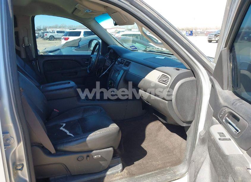 Photo 5 of 2013 Chevrolet Silverado 1500 LTZ (VIN 3GCPCTE07DG340800)