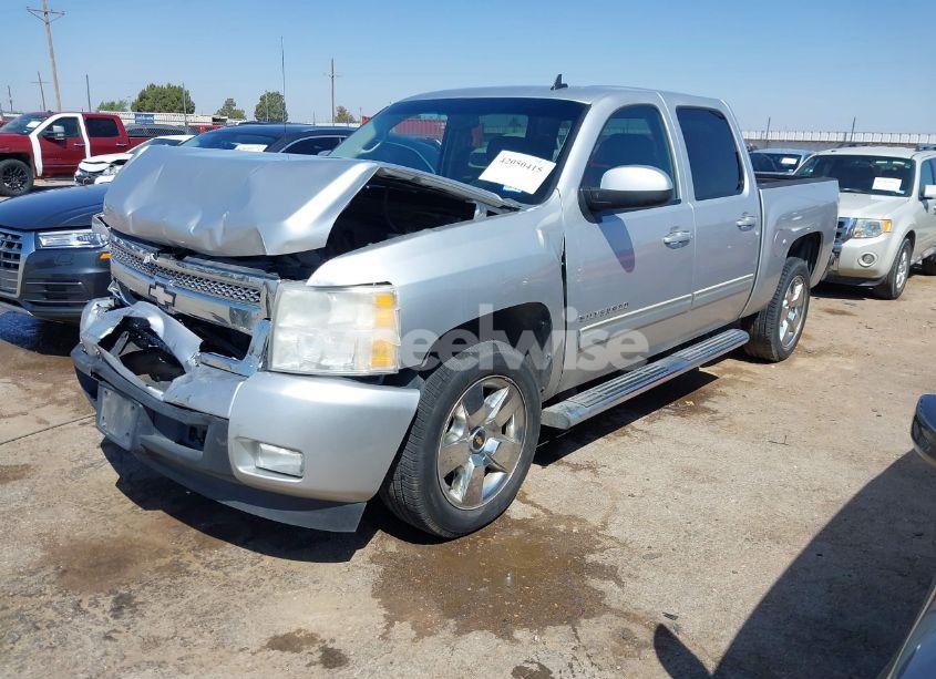 Photo 2 of 2011 Chevrolet Silverado 1500 LTZ (VIN 3GCPCTE09BG156388)
