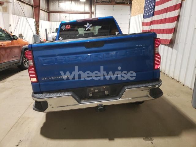 Photo 3 of 2023 CHEVROLET SILVERADO K1500 (VIN 3GCPDAEK4PG201862)