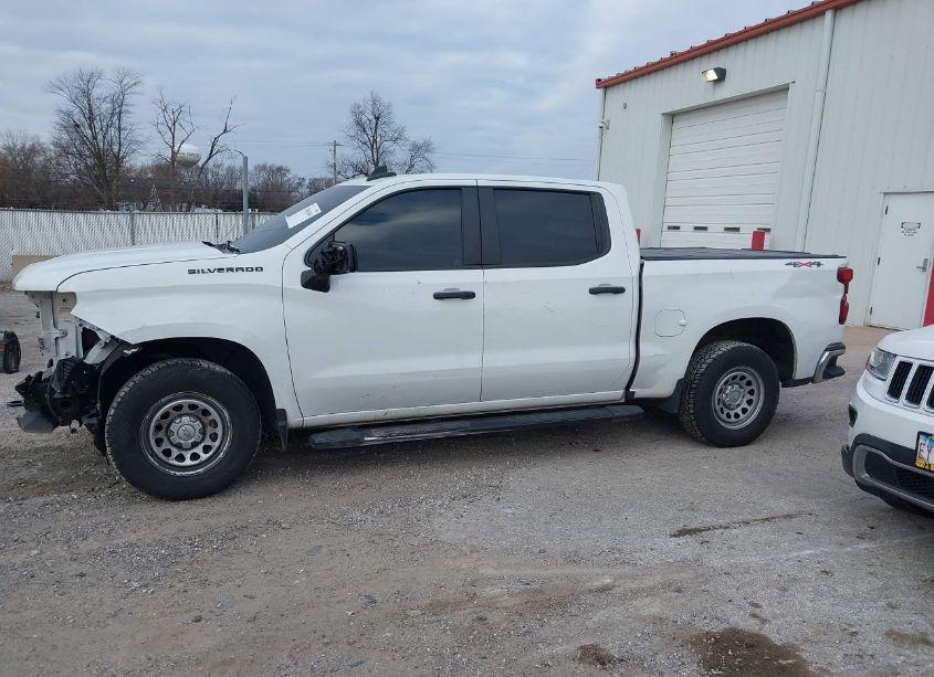 Photo 14 of 2023 Chevrolet Silverado 1500 4WD SHORT BED WT (VIN 3GCPDAEK8PG101733)