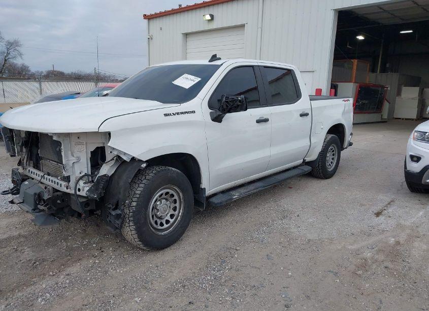 Photo 2 of 2023 Chevrolet Silverado 1500 4WD SHORT BED WT (VIN 3GCPDAEK8PG101733)