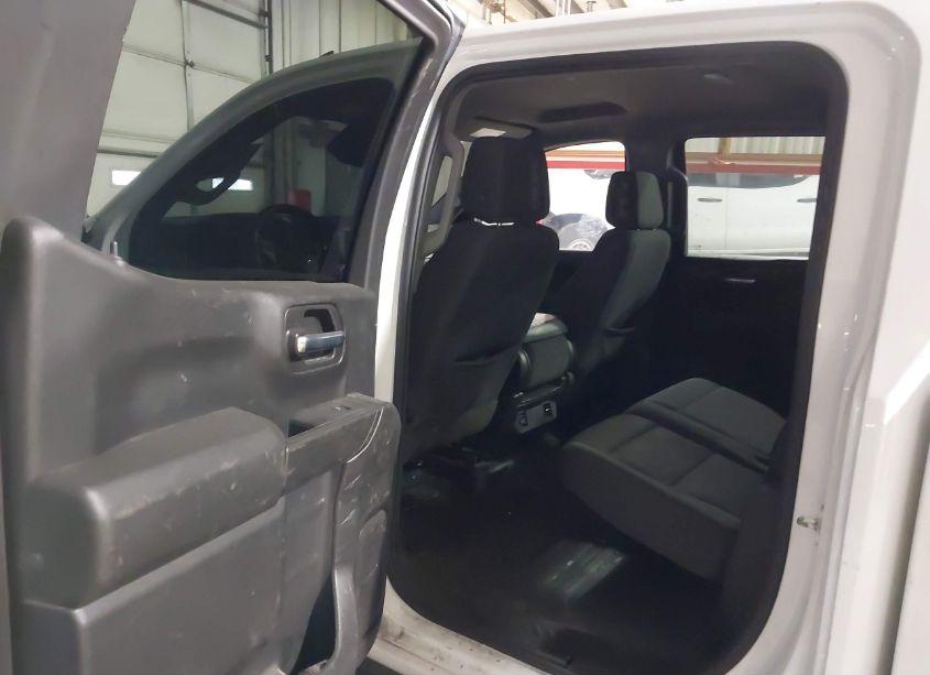 Photo 8 of 2023 Chevrolet Silverado 1500 4WD SHORT BED WT (VIN 3GCPDAEK8PG101733)