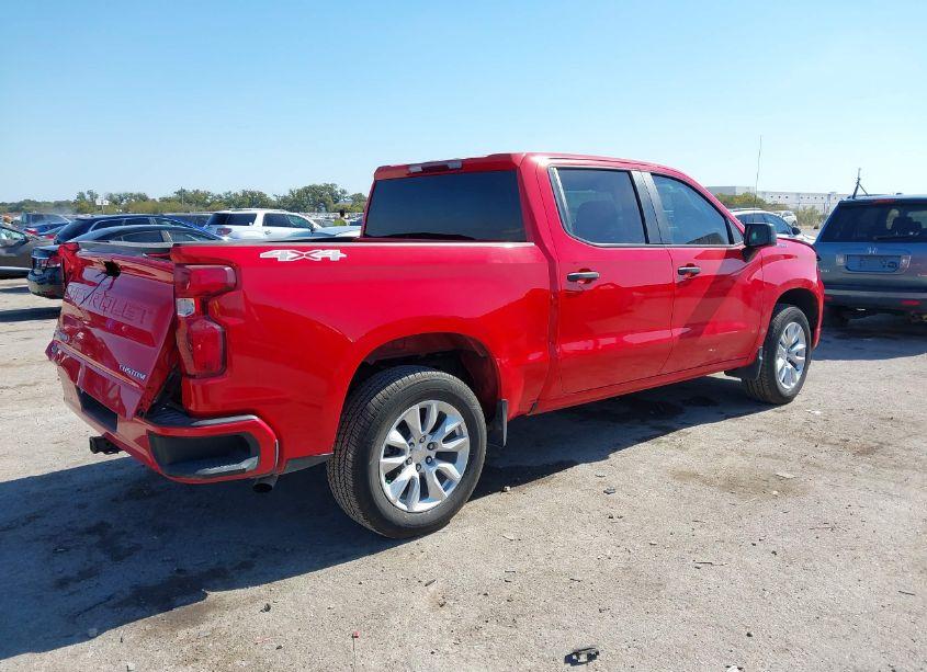 Photo 4 of 2023 Chevrolet Silverado 1500 4WD SHORT BED CUSTOM (VIN 3GCPDBEK0PG194513)