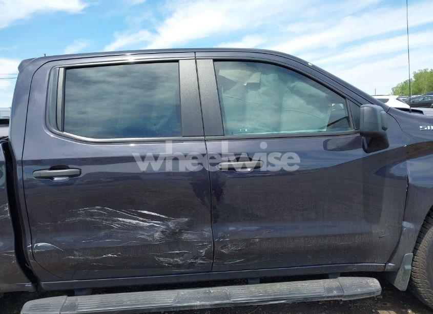 Photo 13 of 2022 Chevrolet Silverado 1500 4WD SHORT BED CUSTOM (VIN 3GCPDBEK2NG599186)