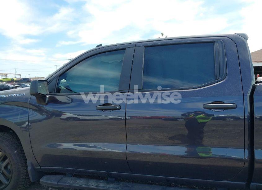 Photo 14 of 2022 Chevrolet Silverado 1500 4WD SHORT BED CUSTOM (VIN 3GCPDBEK2NG599186)